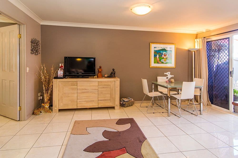 83 Heeb Street, ASHMORE QLD 4214, Ashmore - Thumbnail 4