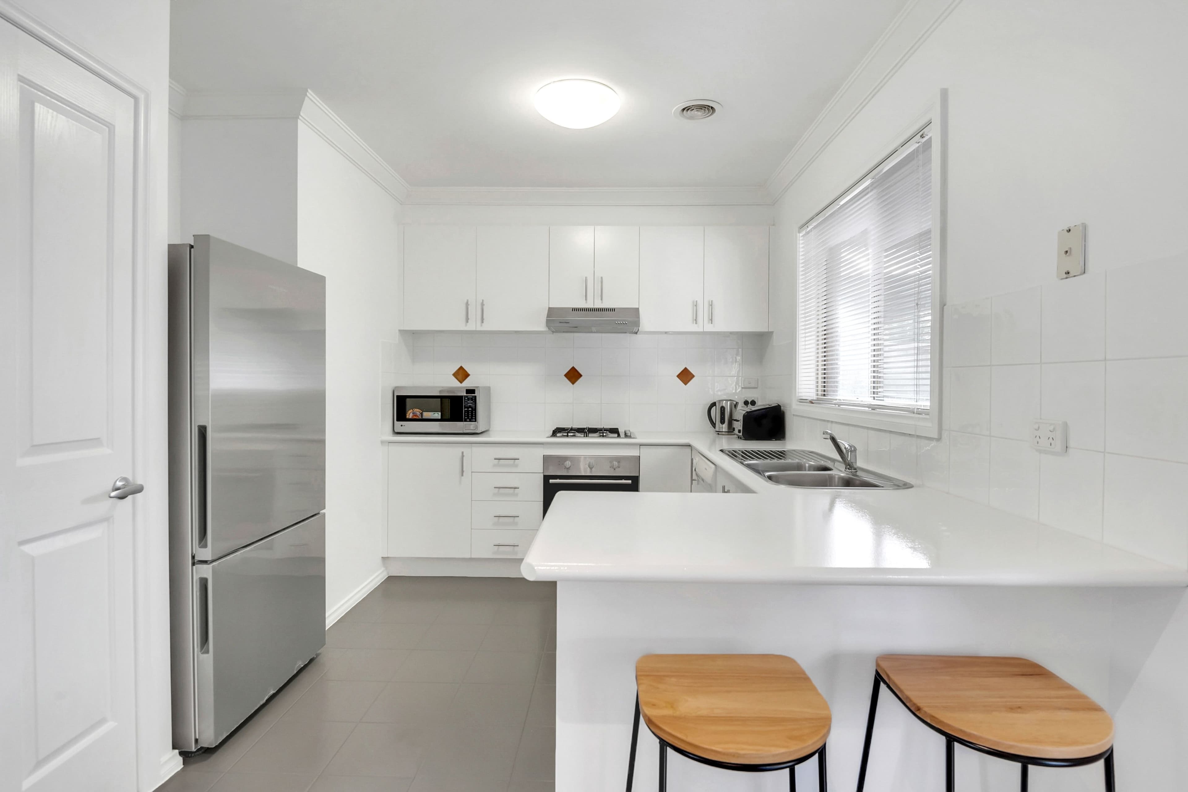 11 Crossdale Green, Craigieburn VIC 3064, Craigieburn - Thumbnail 4
