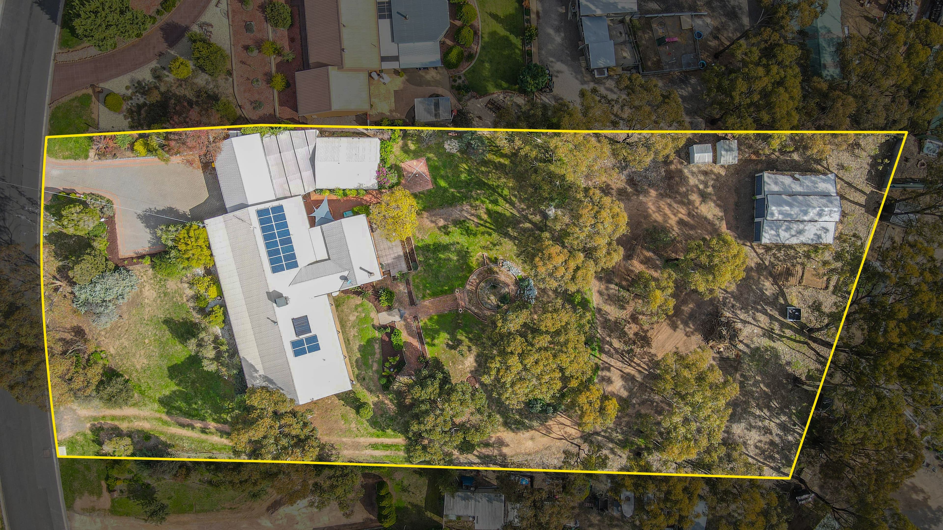 20 Glenelg Drive, Maiden Gully VIC 3551, Maiden Gully - Thumbnail 2