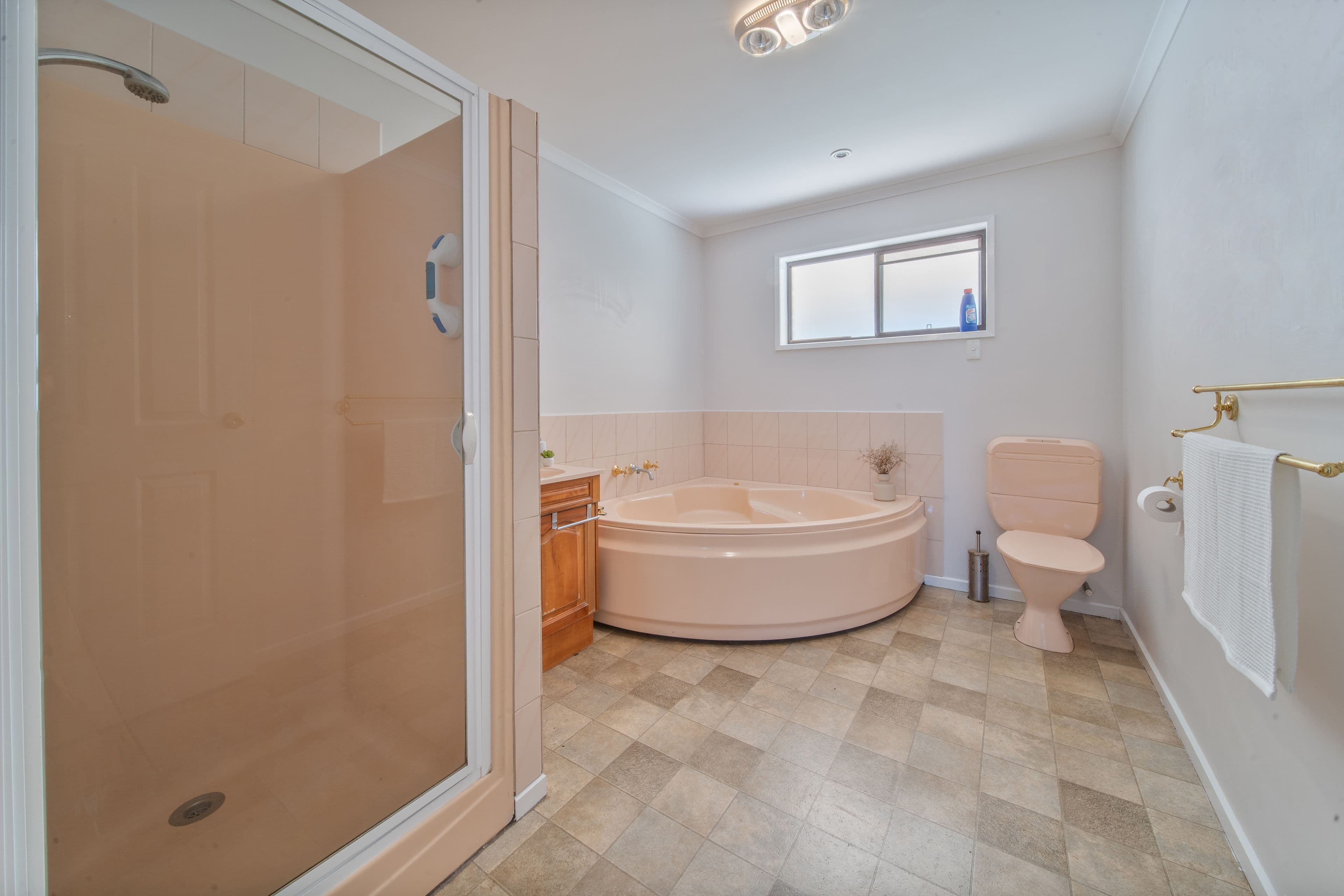 20 Glenelg Drive, Maiden Gully VIC 3551, Maiden Gully - Thumbnail 7