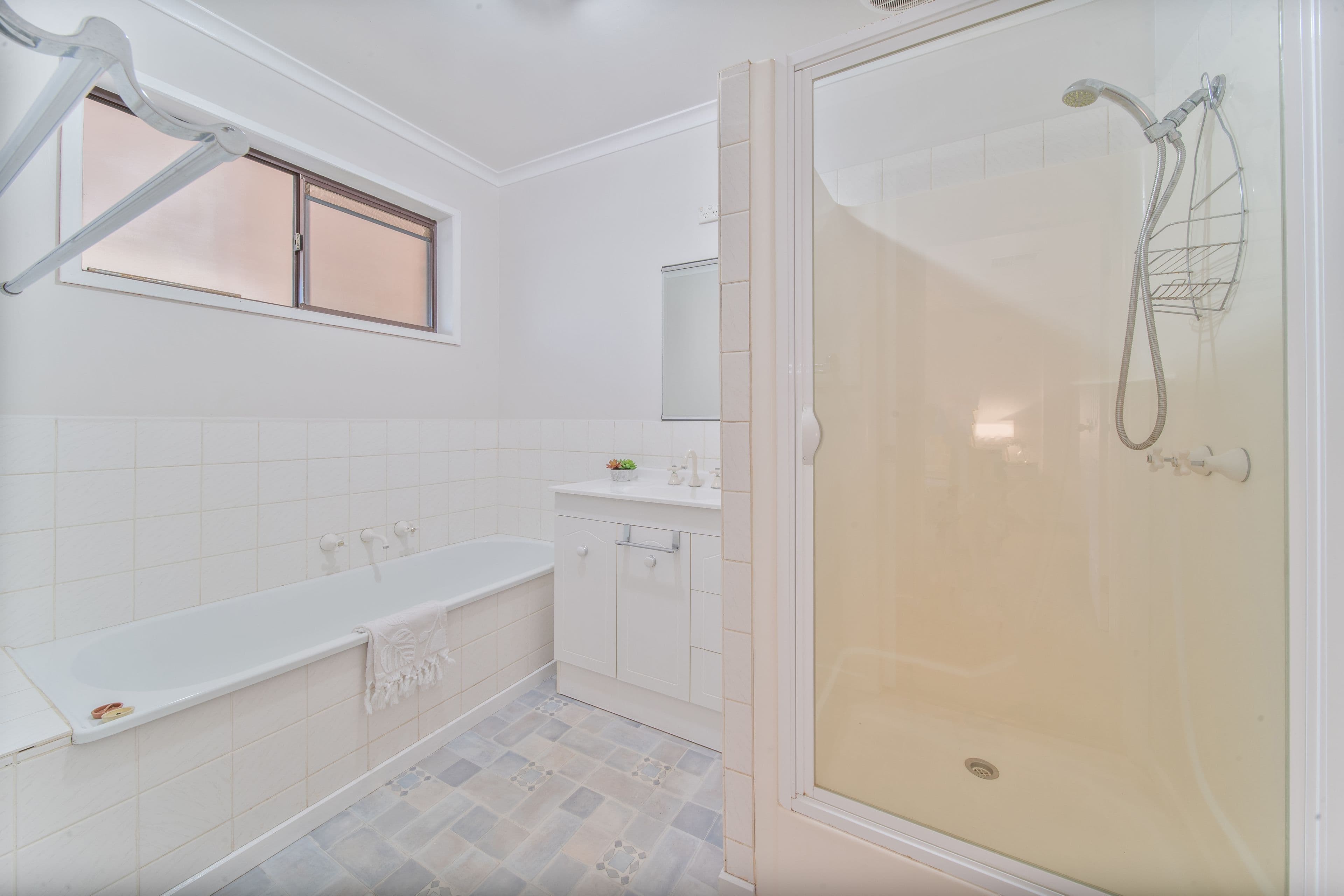 20 Glenelg Drive, Maiden Gully VIC 3551, Maiden Gully - Thumbnail 8