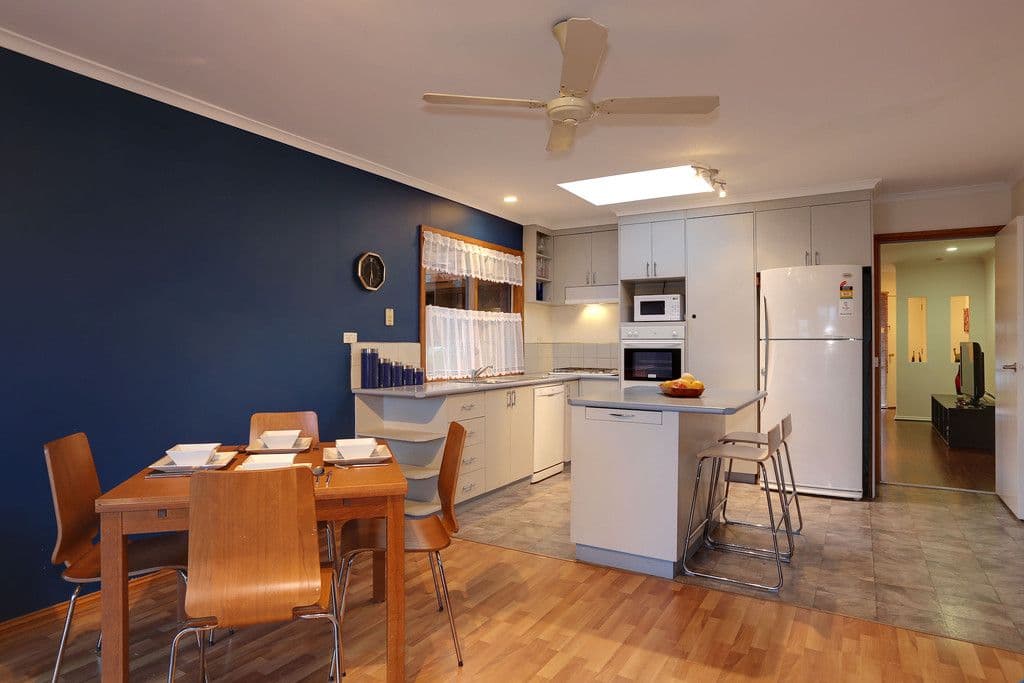 10 WILDWOOD Walk, CROYDON SOUTH VIC 3136, Croydon South - Thumbnail 2