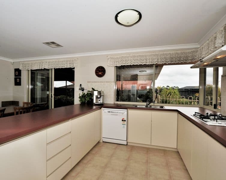 28 Brumby Avenue, HENLEY BROOK WA 6055, Henley Brook - Thumbnail 7