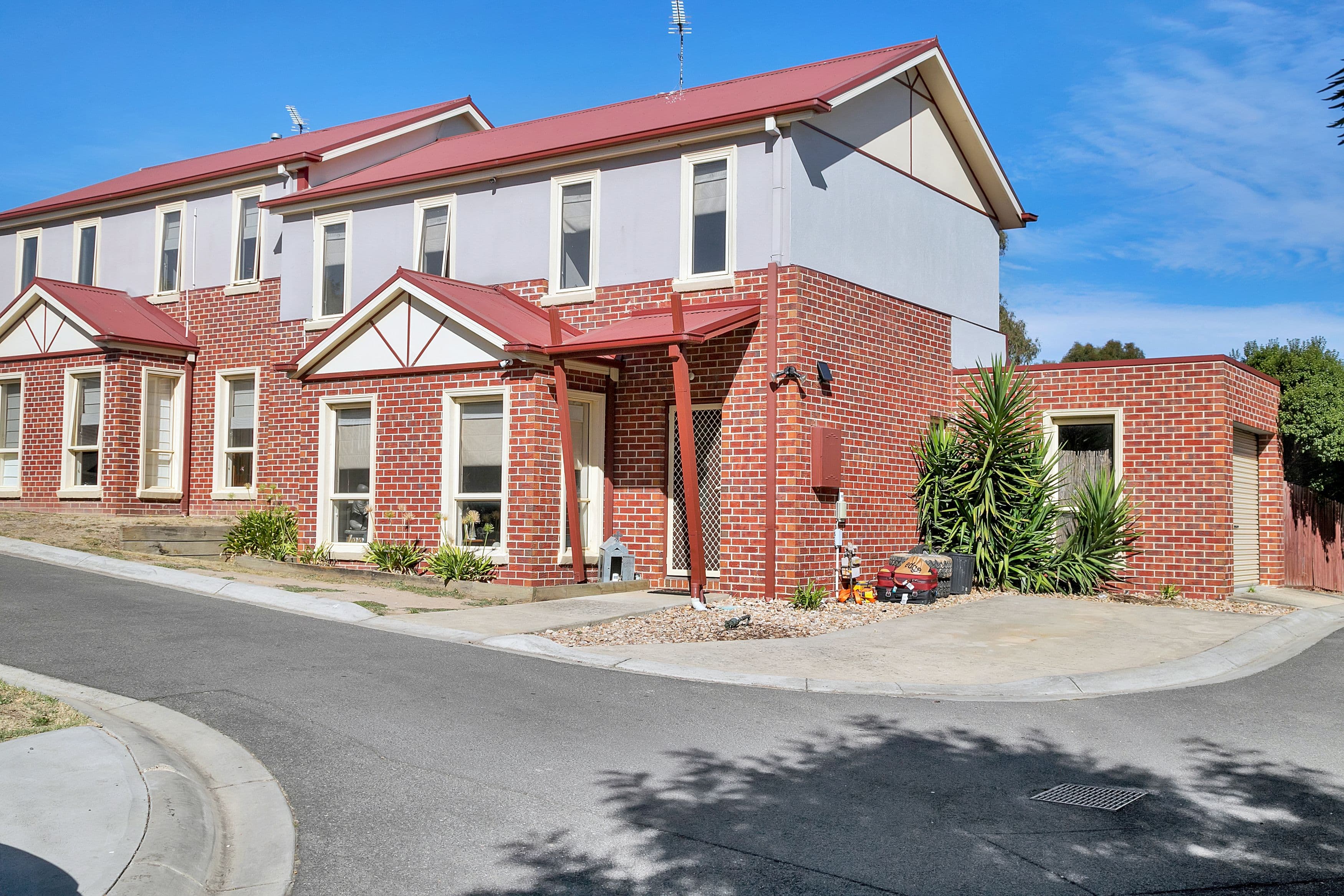 322 Clayton Street, Canadian VIC 3350, Canadian - Thumbnail 2