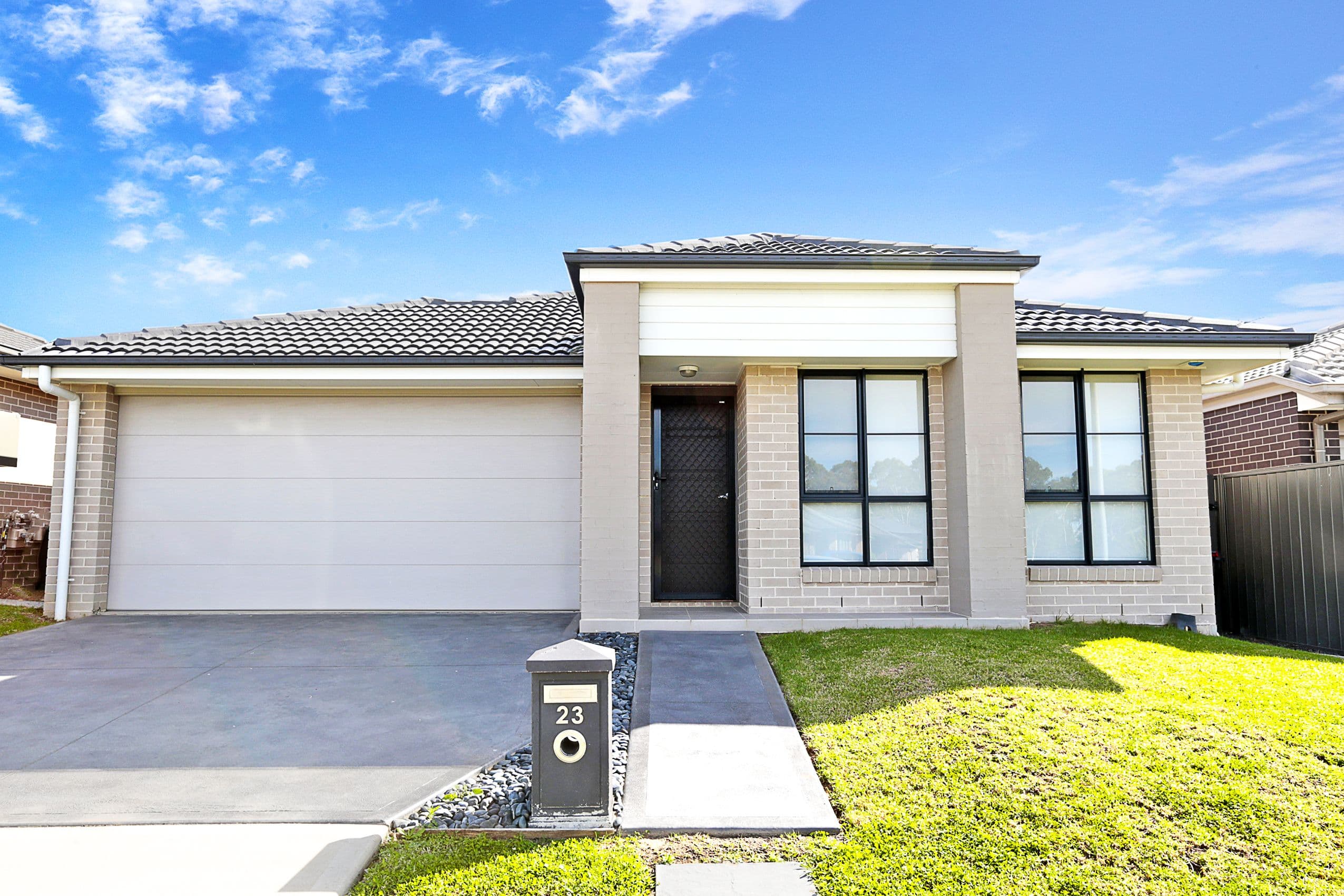 25 Oriri Avenue, Glenmore Park - Image 1