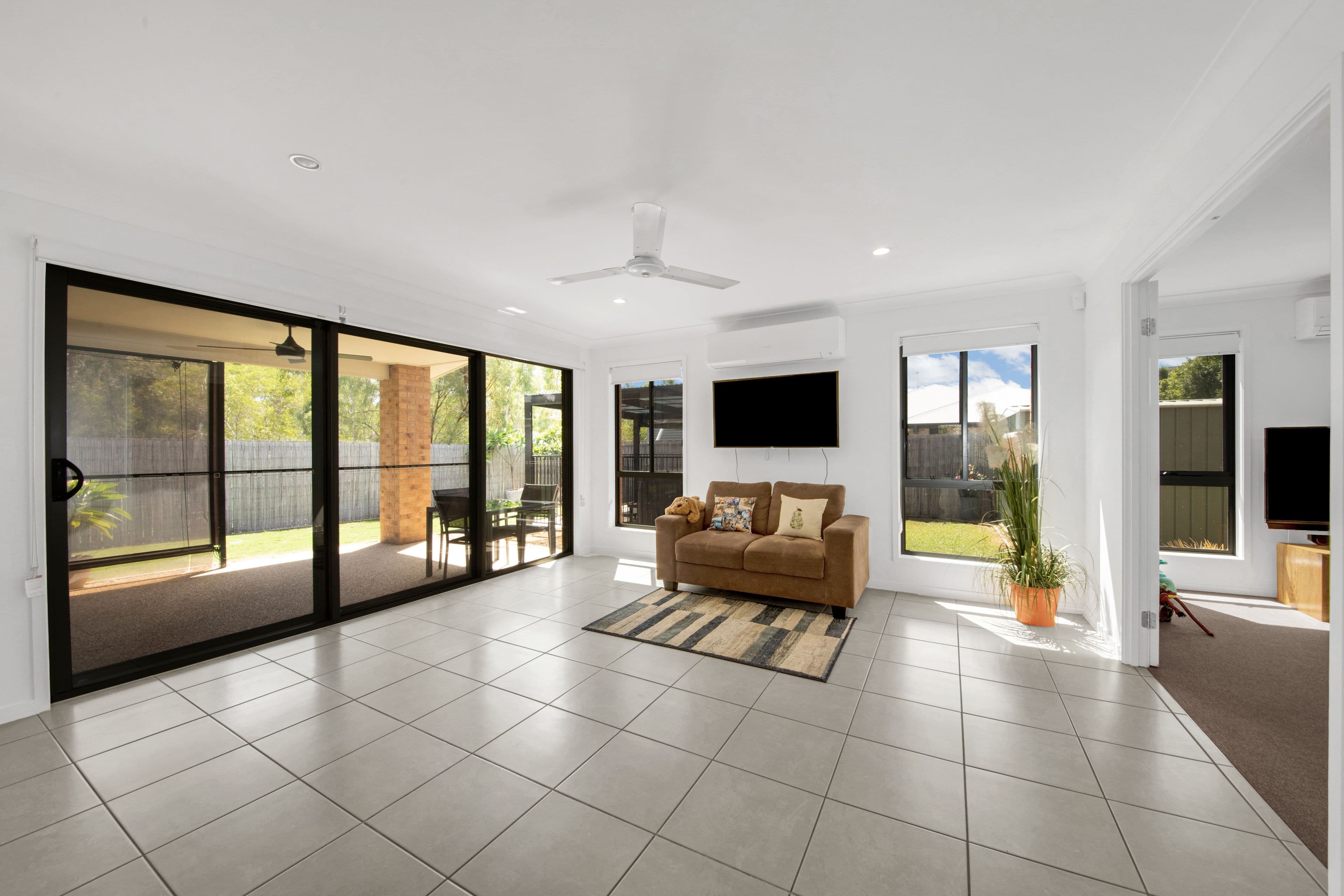 14 Takoko Place, Kirkwood QLD 4680, Kirkwood - Thumbnail 5