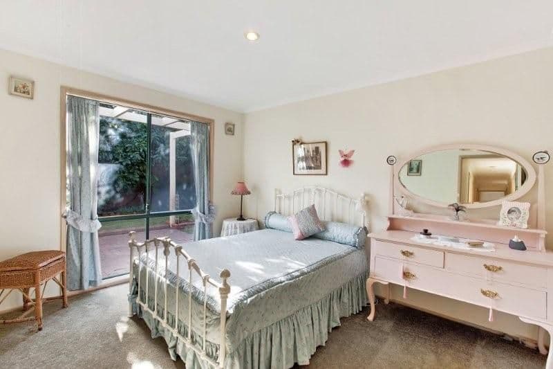 5 Parkinson Way, ROXBURGH PARK VIC 3064, Roxburgh Park - Thumbnail 3