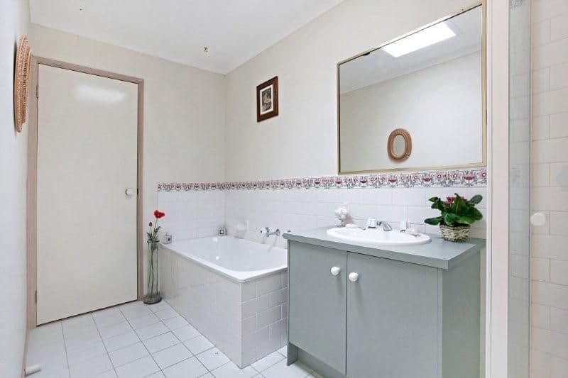 5 Parkinson Way, ROXBURGH PARK VIC 3064, Roxburgh Park - Thumbnail 5