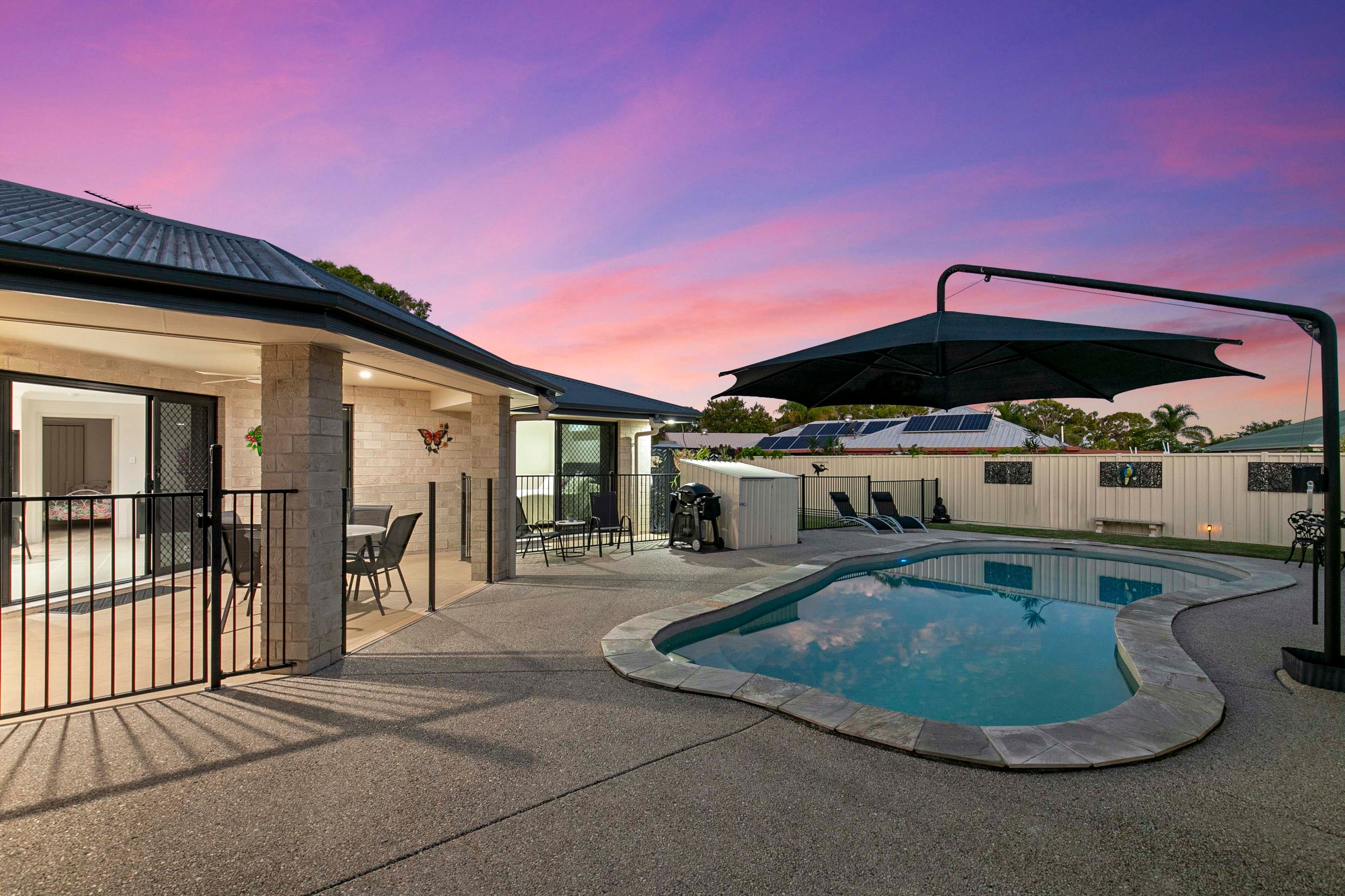 114 Limpus Street, Urangan QLD 4655, Urangan - Thumbnail 2