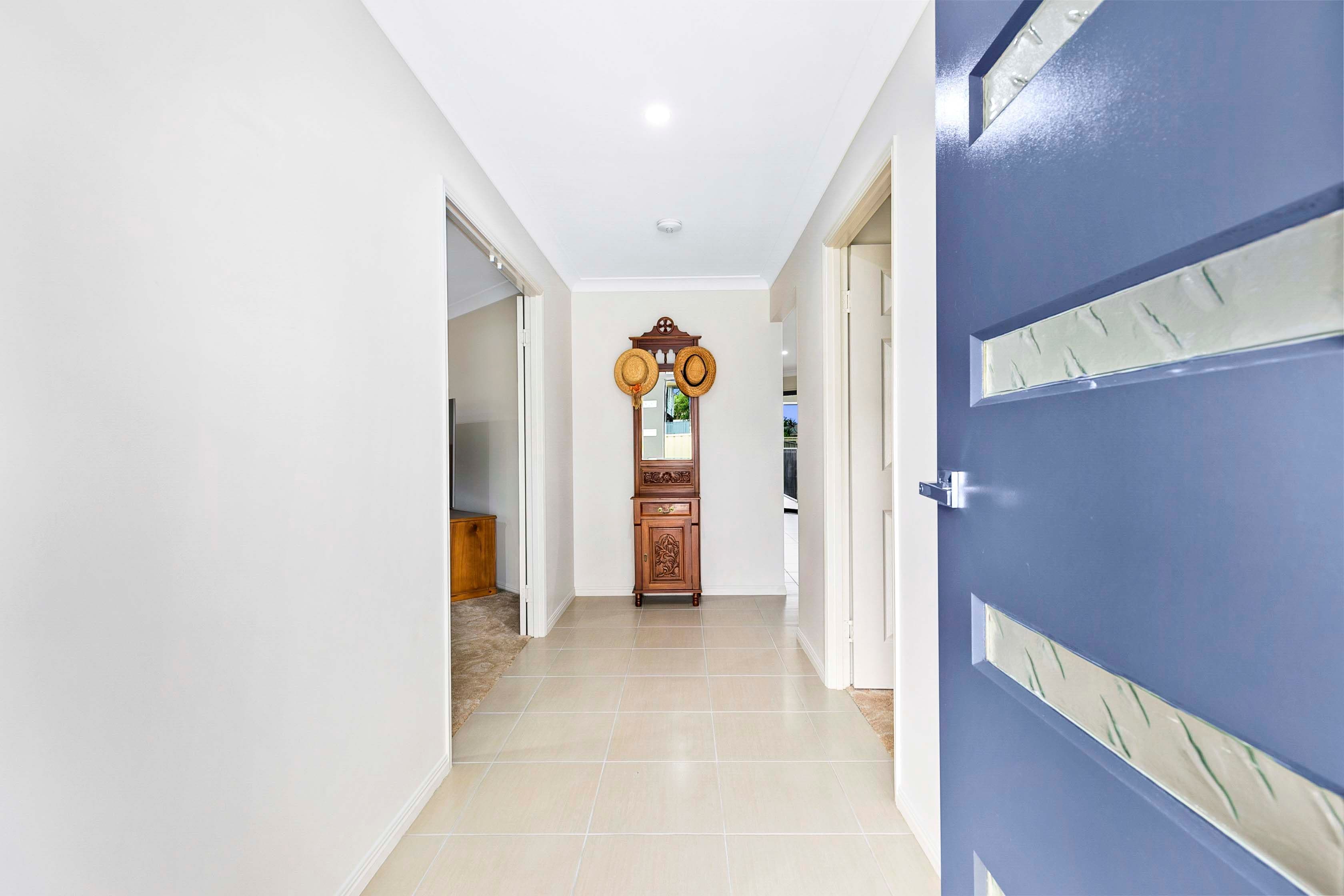 114 Limpus Street, Urangan QLD 4655, Urangan - Thumbnail 4