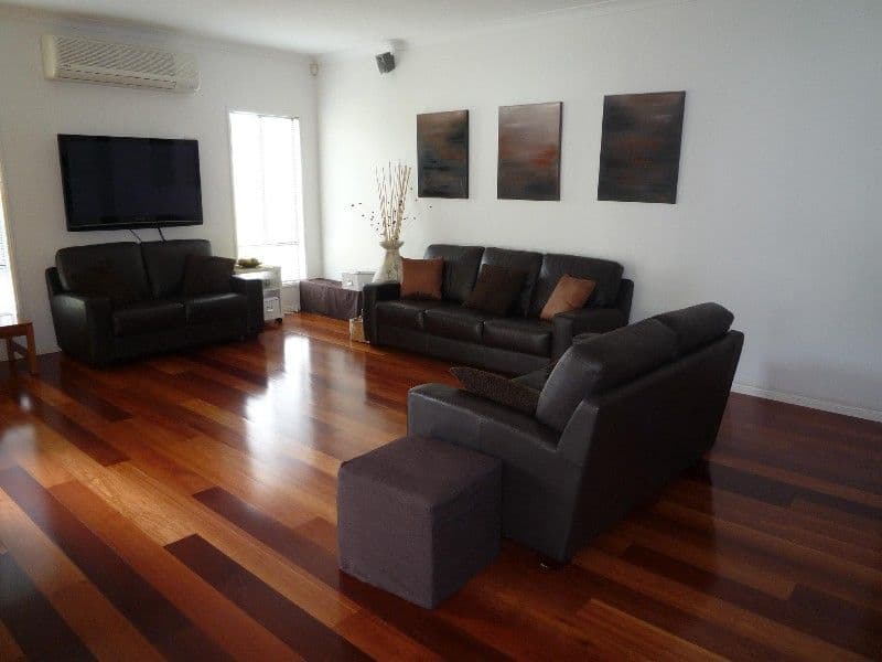 14 Blackfen Court, ARUNDEL QLD 4214, Arundel - Thumbnail 3