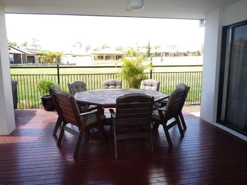 14 Blackfen Court, ARUNDEL QLD 4214, Arundel - Thumbnail 8