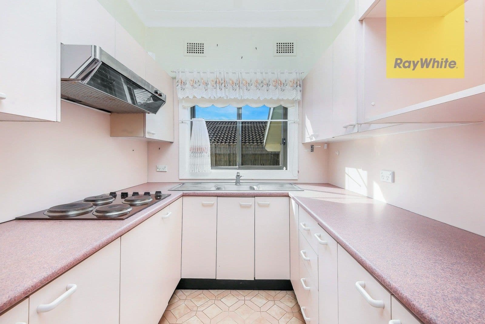 6 Ballandella Road, Toongabbie - Thumbnail 5