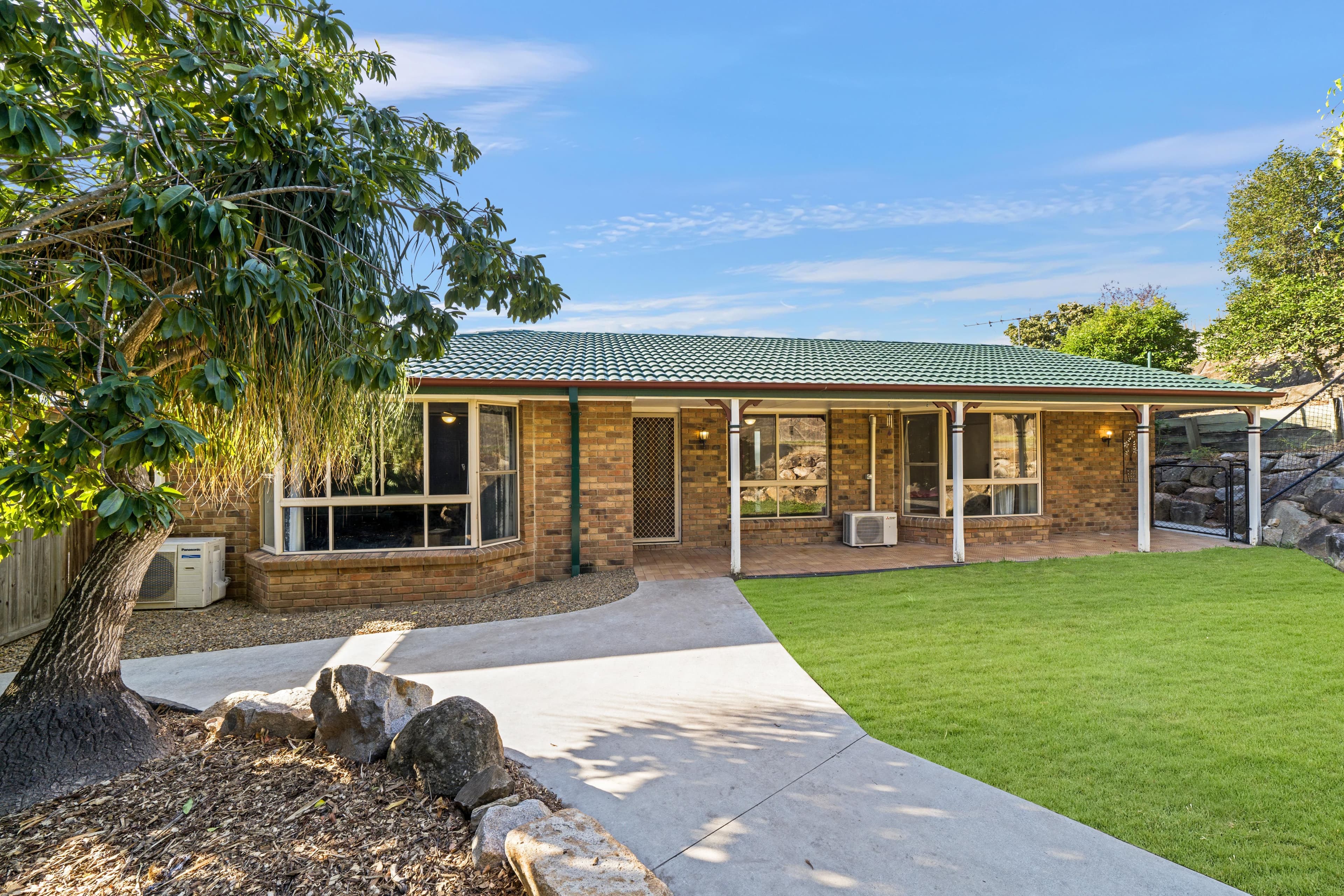 12 Lindau Street, Edens Landing QLD 4207, Edens Landing - Image 1