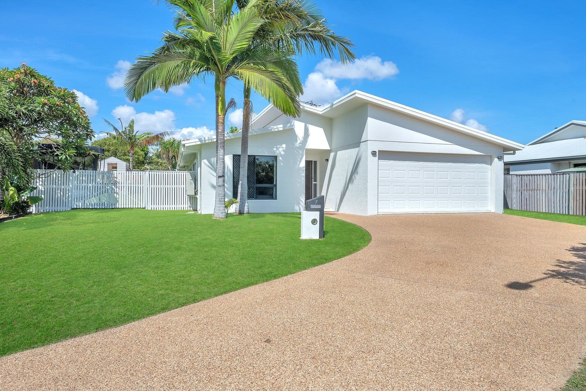 7 Henning Court, Bushland Beach QLD 4818, Bushland Beach - Thumbnail 2