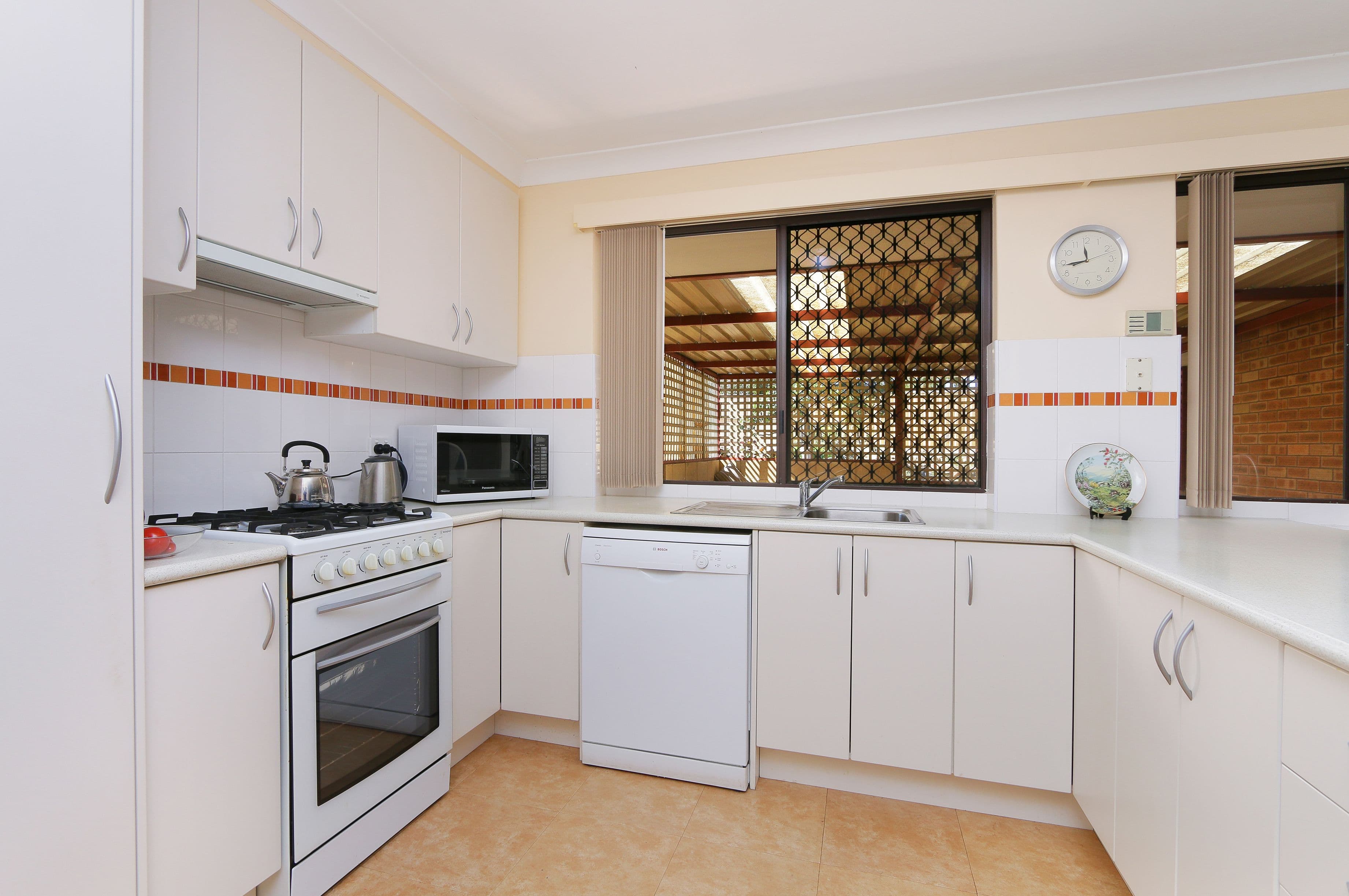 5 Pinewood Avenue, Kardinya WA 6163, Kardinya - Thumbnail 6