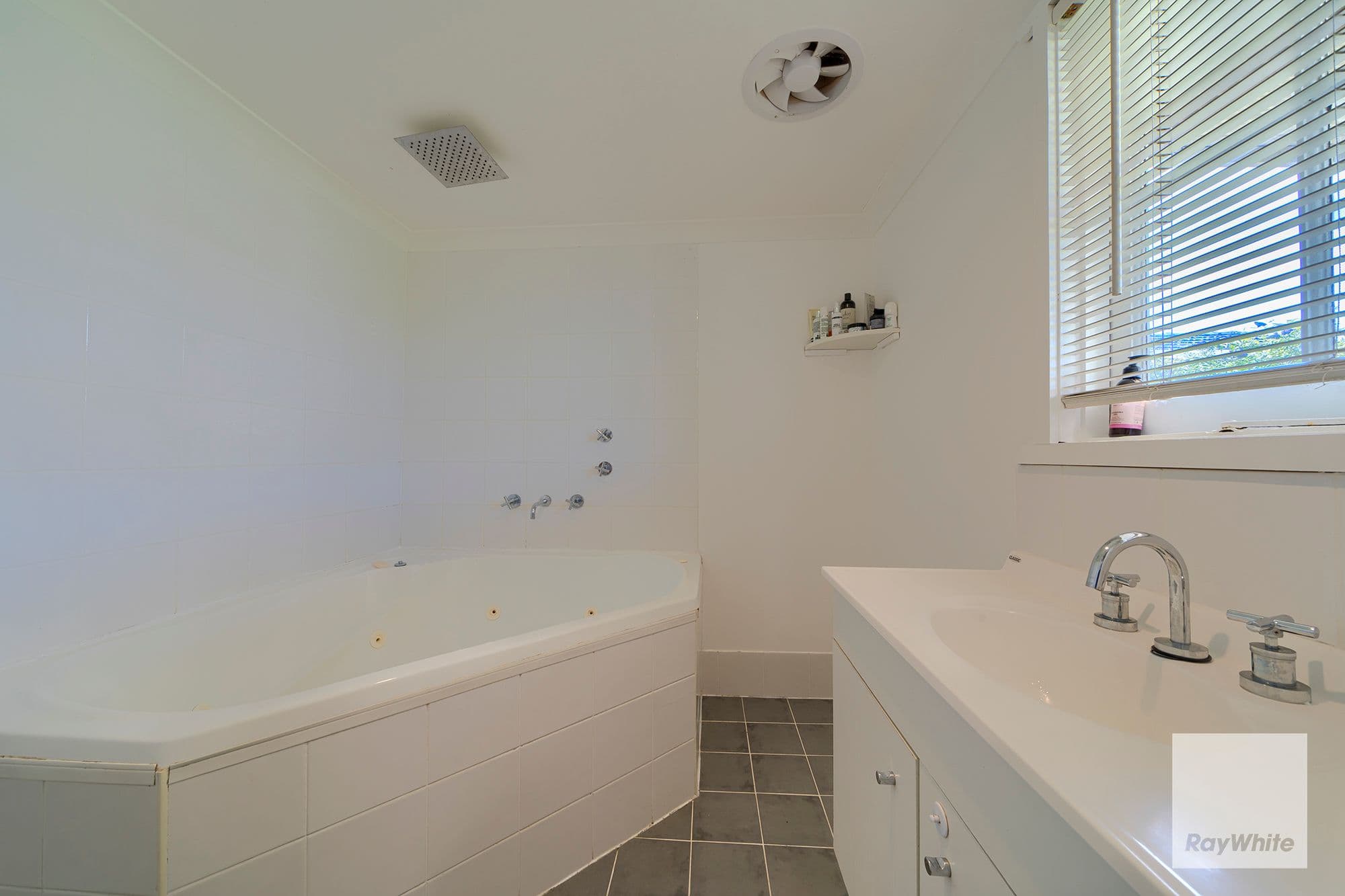 61 Katoomba Street, Orana WA 6330, Orana - Thumbnail 8