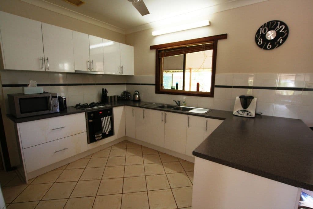 11 Walters Way, EXMOUTH WA 6707, Exmouth - Thumbnail 2