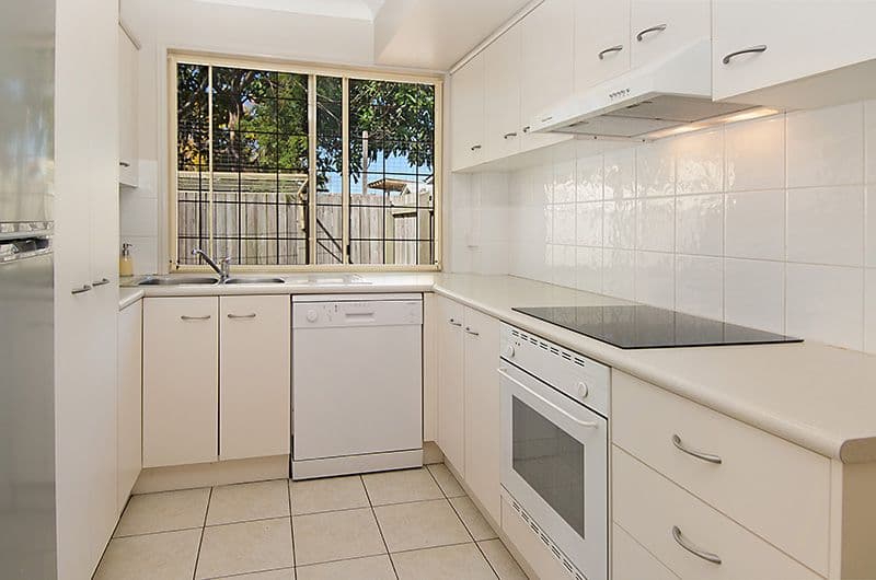 27 Howard Street, Gaythorne QLD 4051, Gaythorne - Thumbnail 3