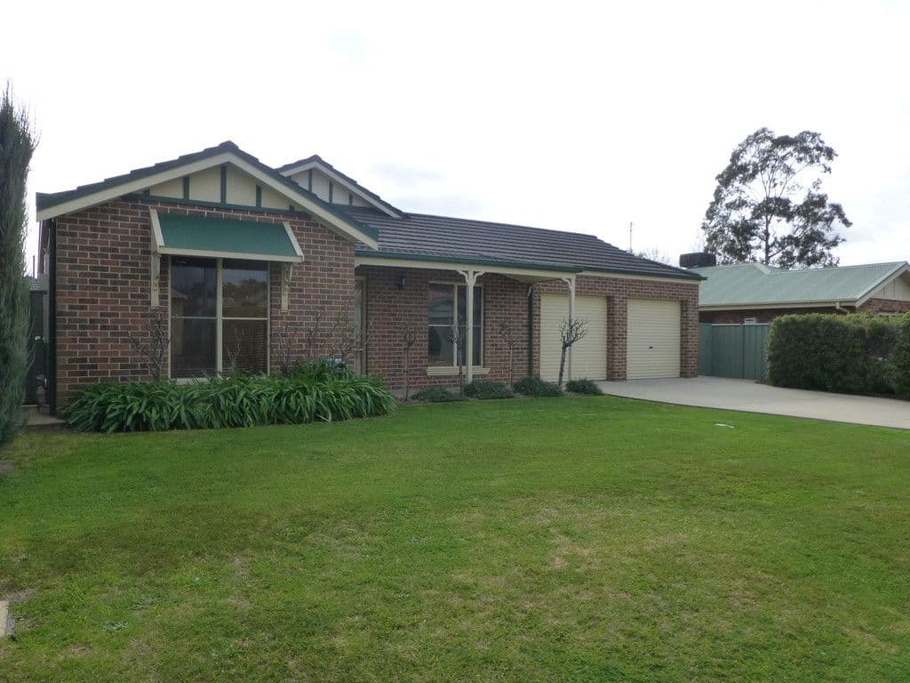 13 Murphy Way, Echuca VIC 3564, Echuca - Image 1