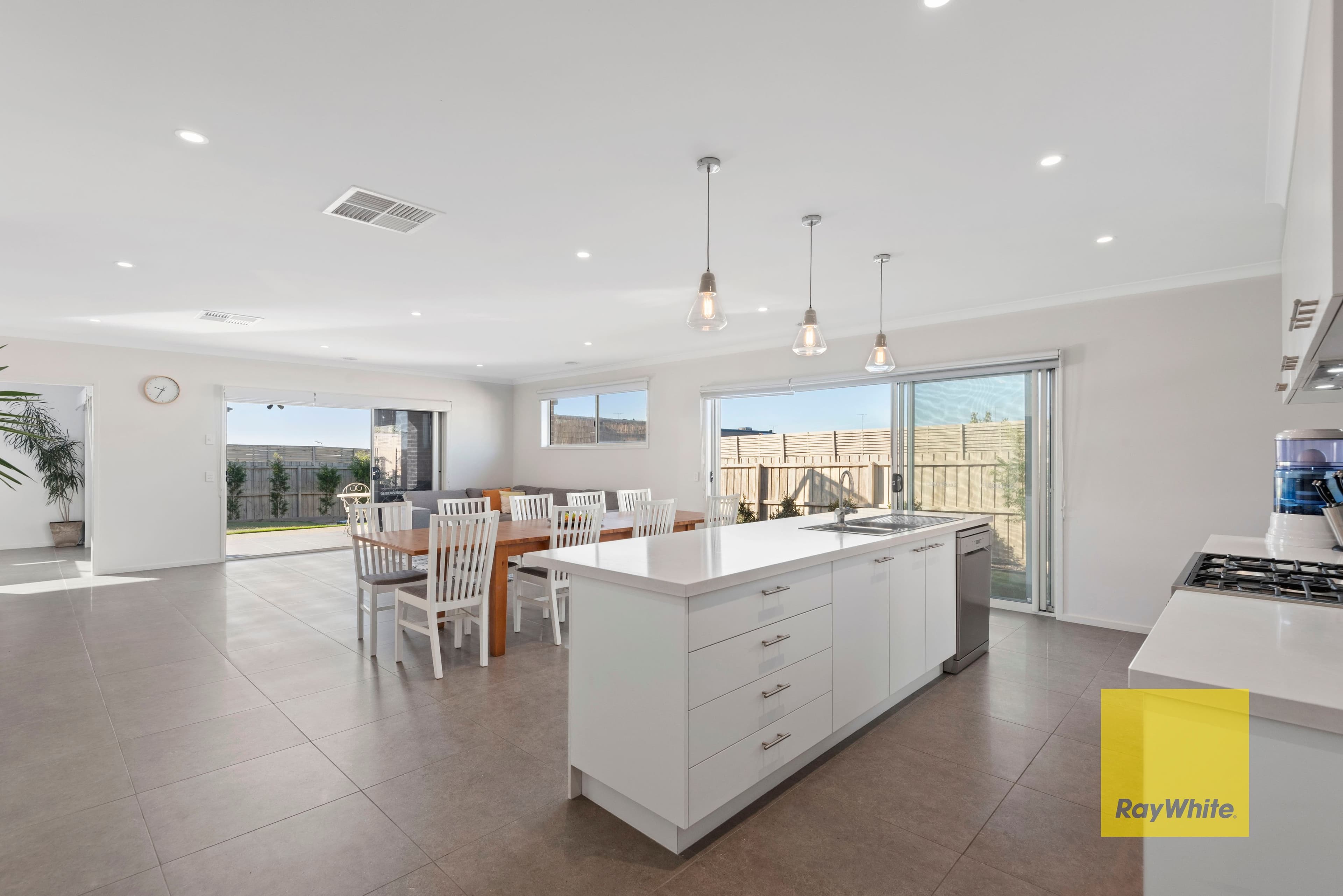 129 Rossack Drive, Grovedale VIC 3216, Grovedale - Thumbnail 5