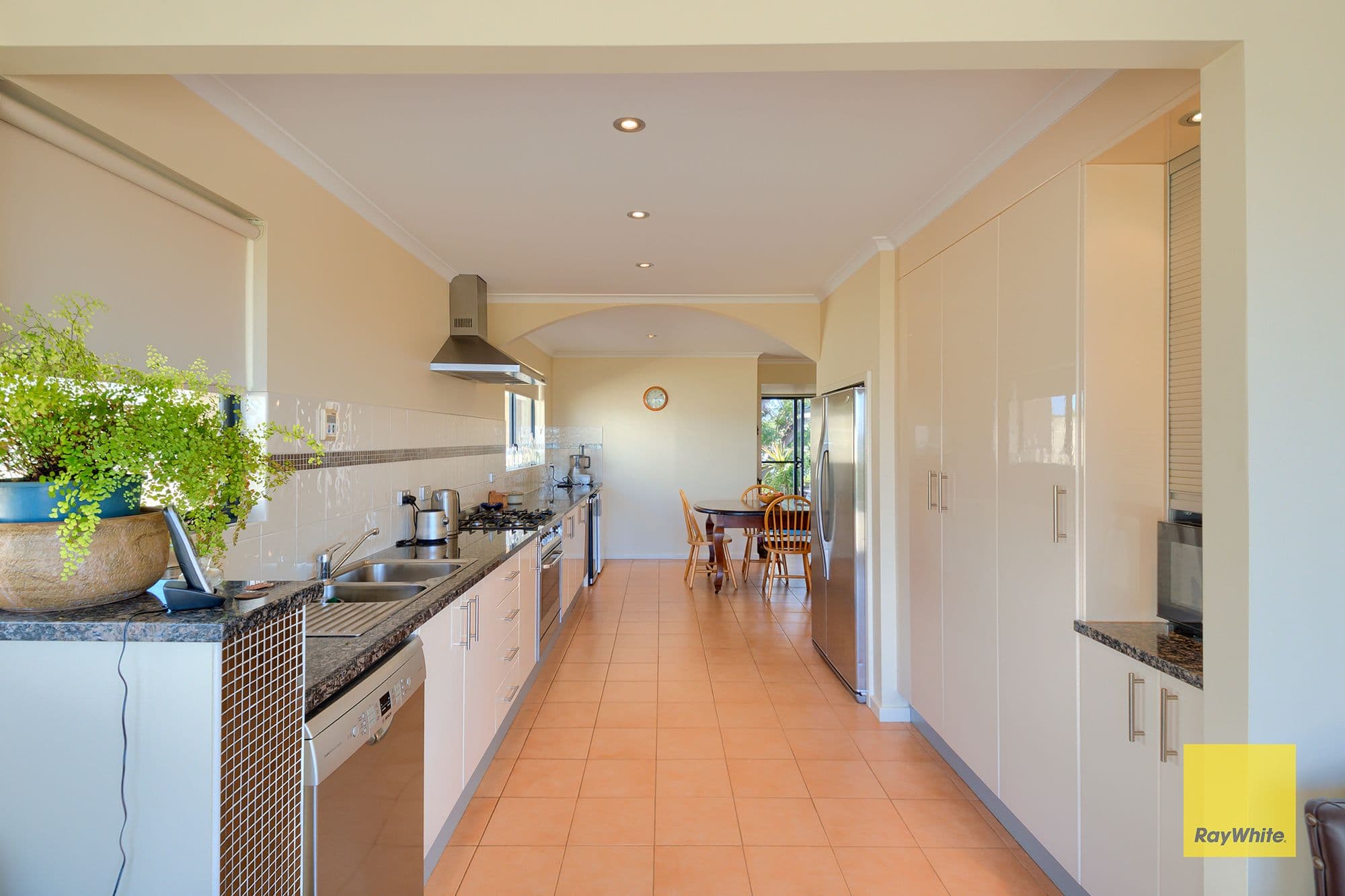 94 Bay View Drive, Little Grove WA 6330, Little Grove - Thumbnail 4