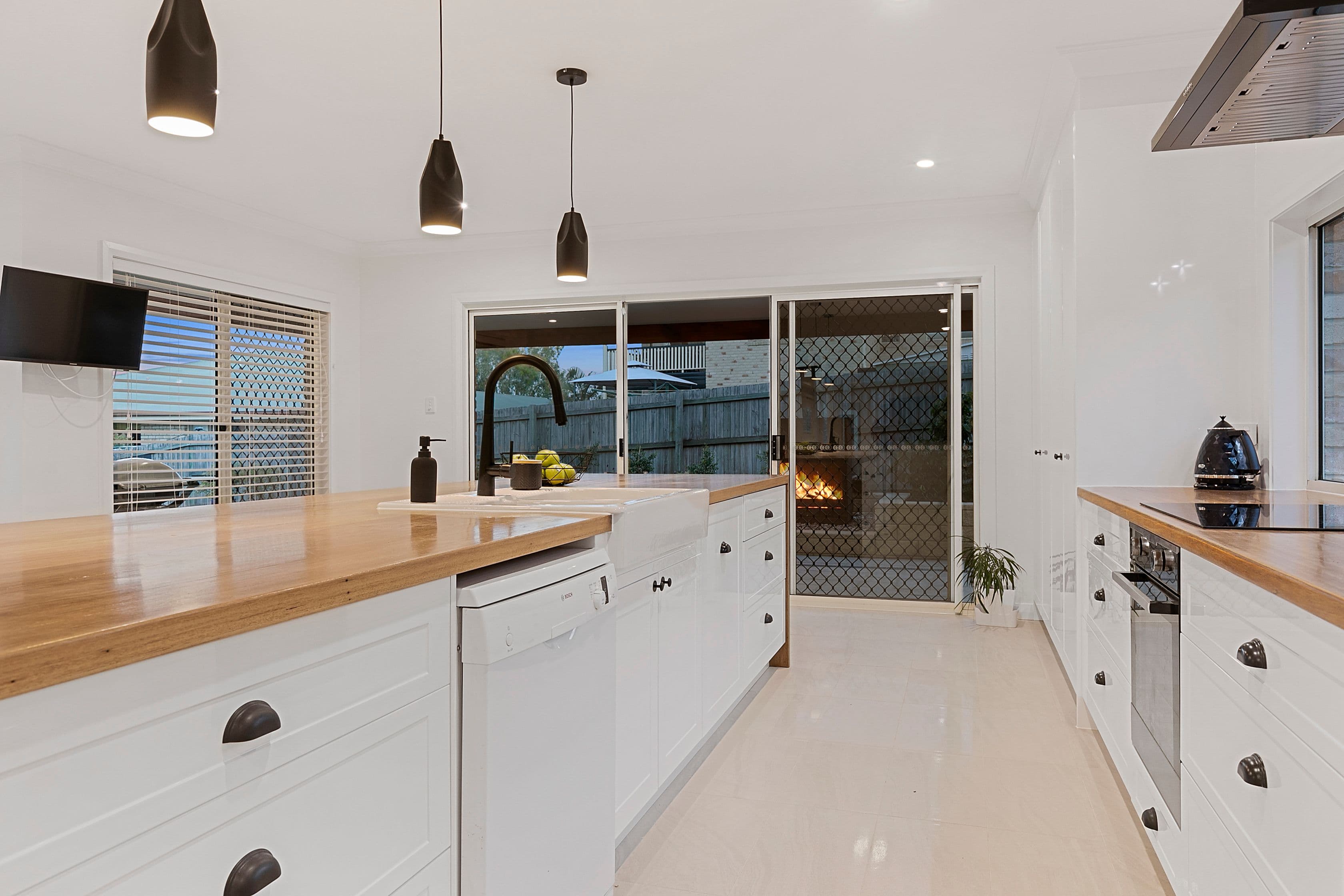 18 Burwana Place, Wellington Point QLD 4160, Wellington Point - Thumbnail 6