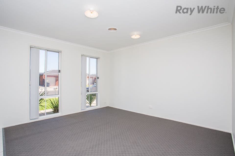 14 Elgin Close, Hillside VIC 3037, Hillside - Thumbnail 4