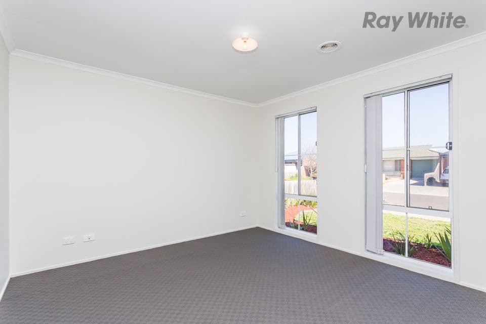 14 Elgin Close, Hillside VIC 3037, Hillside - Thumbnail 5