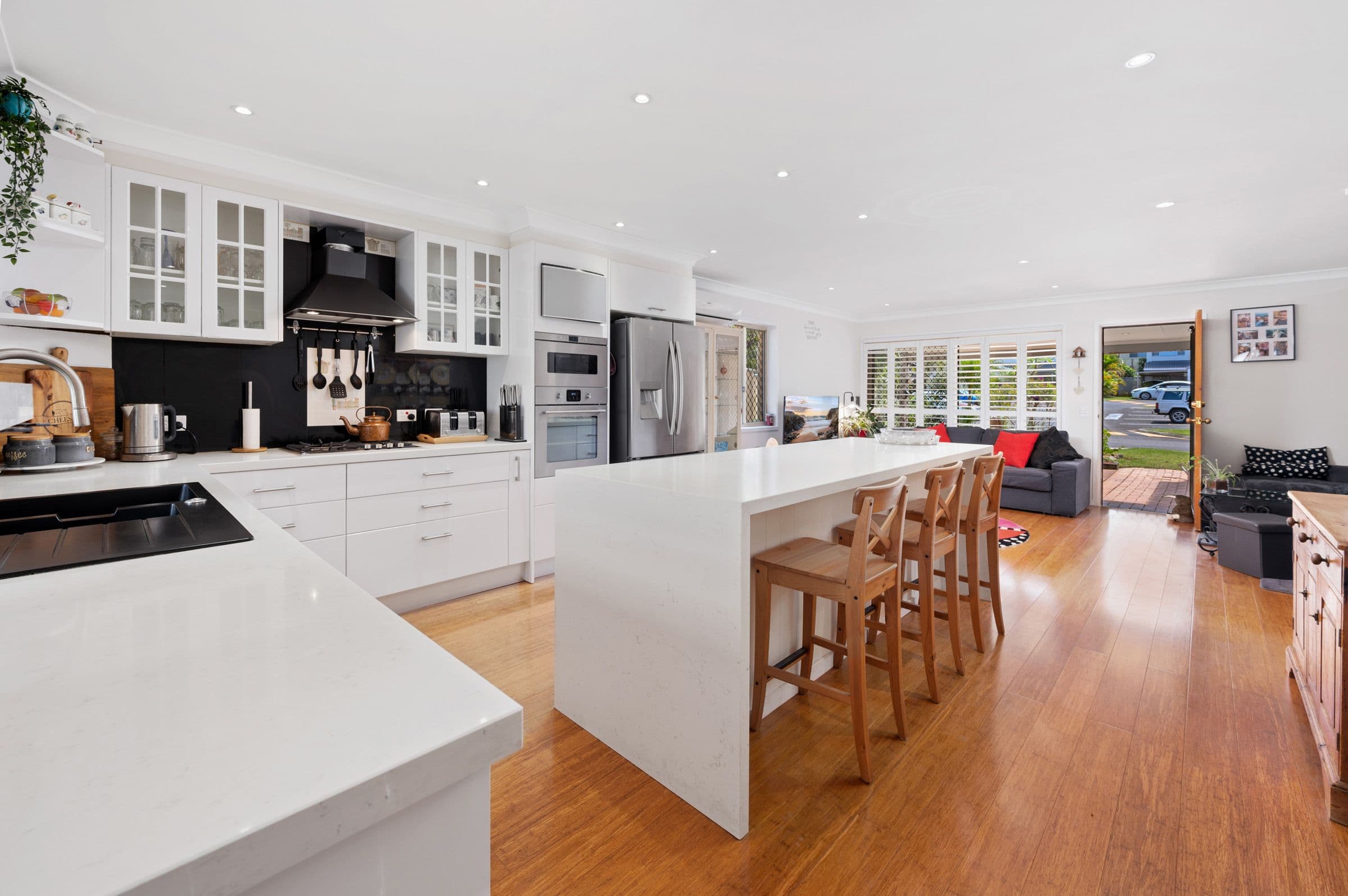 469 Pine Ridge Road, Runaway Bay QLD 4216, Runaway Bay - Thumbnail 4
