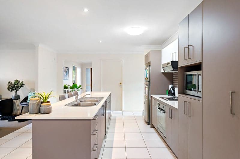 3 Sackville Close, Fitzgibbon - Thumbnail 3