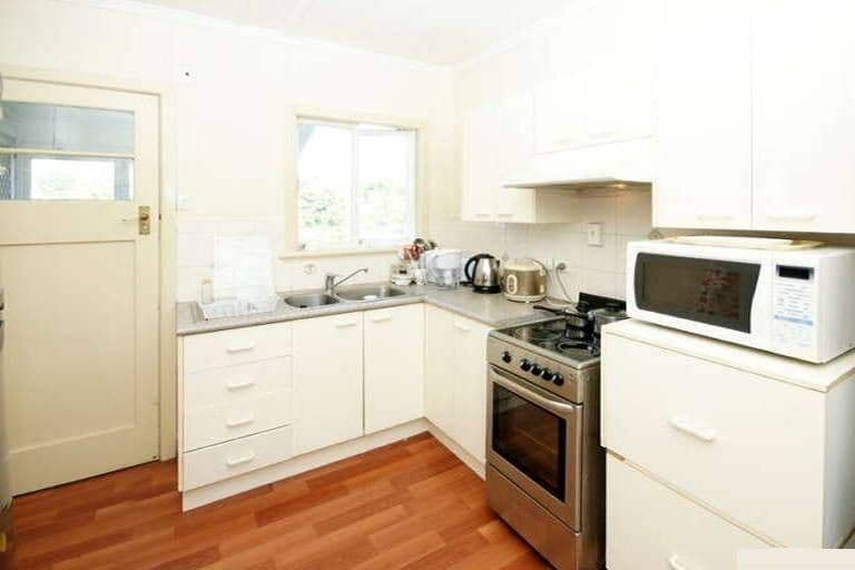 37 Gilbert Road, WINDSOR QLD 4030, Windsor - Thumbnail 3