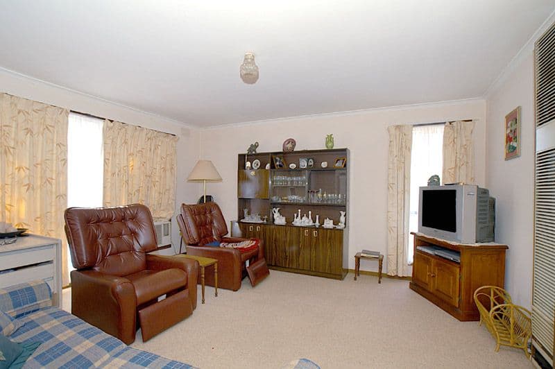 32 Timberglade Drive, NOBLE PARK NORTH VIC 3174, Noble Park North - Thumbnail 3