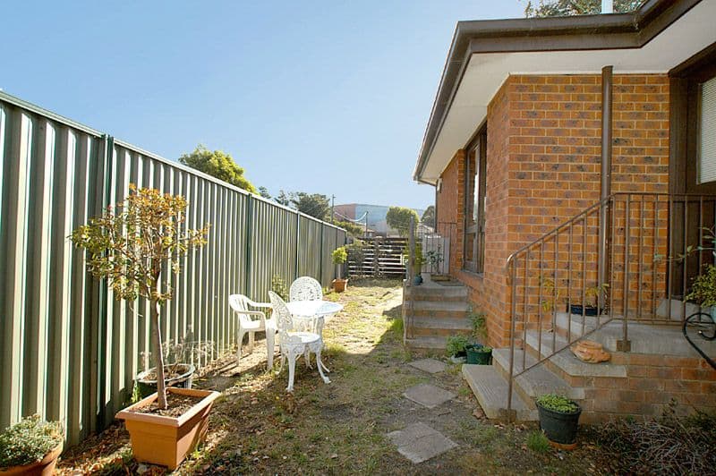 32 Timberglade Drive, NOBLE PARK NORTH VIC 3174, Noble Park North - Thumbnail 6