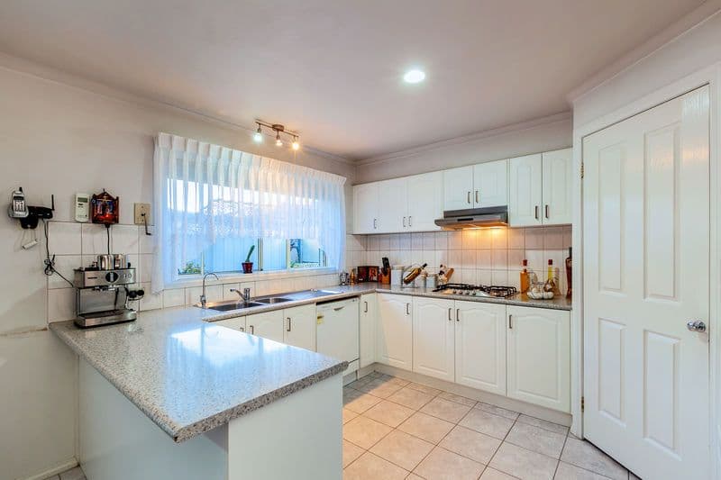 20 Kinlora Avenue, EPPING VIC 3076, Epping - Thumbnail 3