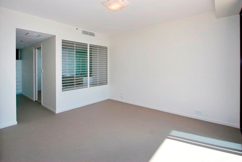 Broadbeach QLD 4218, Broadbeach - Thumbnail 5