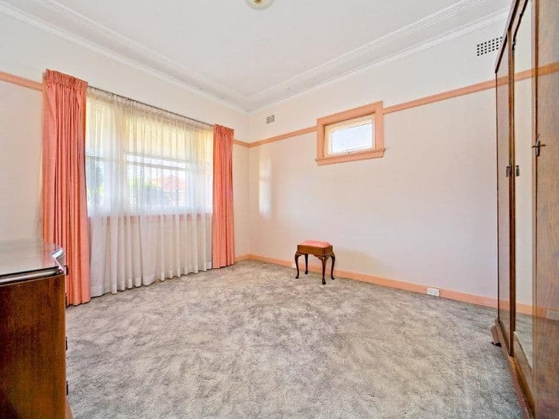 8 Nicholas Avenue, Concord - Thumbnail 4