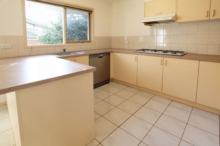 247 Gallaghers Road, GLEN WAVERLEY VIC 3150, Glen Waverley - Thumbnail 2
