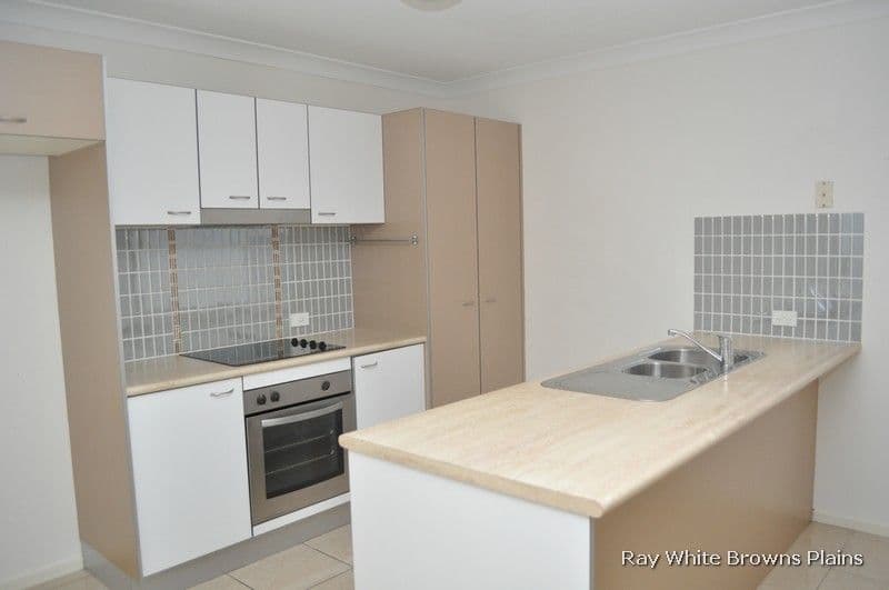 8 Rainbow Court, REGENTS PARK QLD 4118, Regents Park - Thumbnail 2