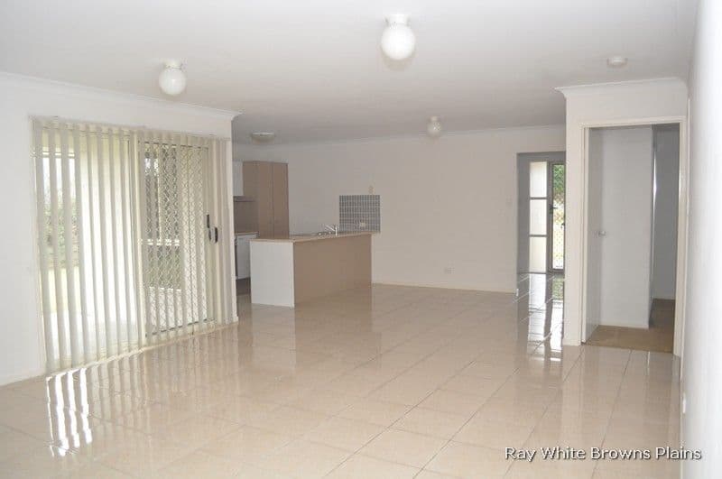 8 Rainbow Court, REGENTS PARK QLD 4118, Regents Park - Thumbnail 3