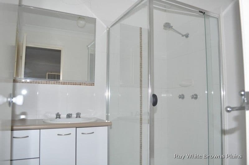 8 Rainbow Court, REGENTS PARK QLD 4118, Regents Park - Thumbnail 6