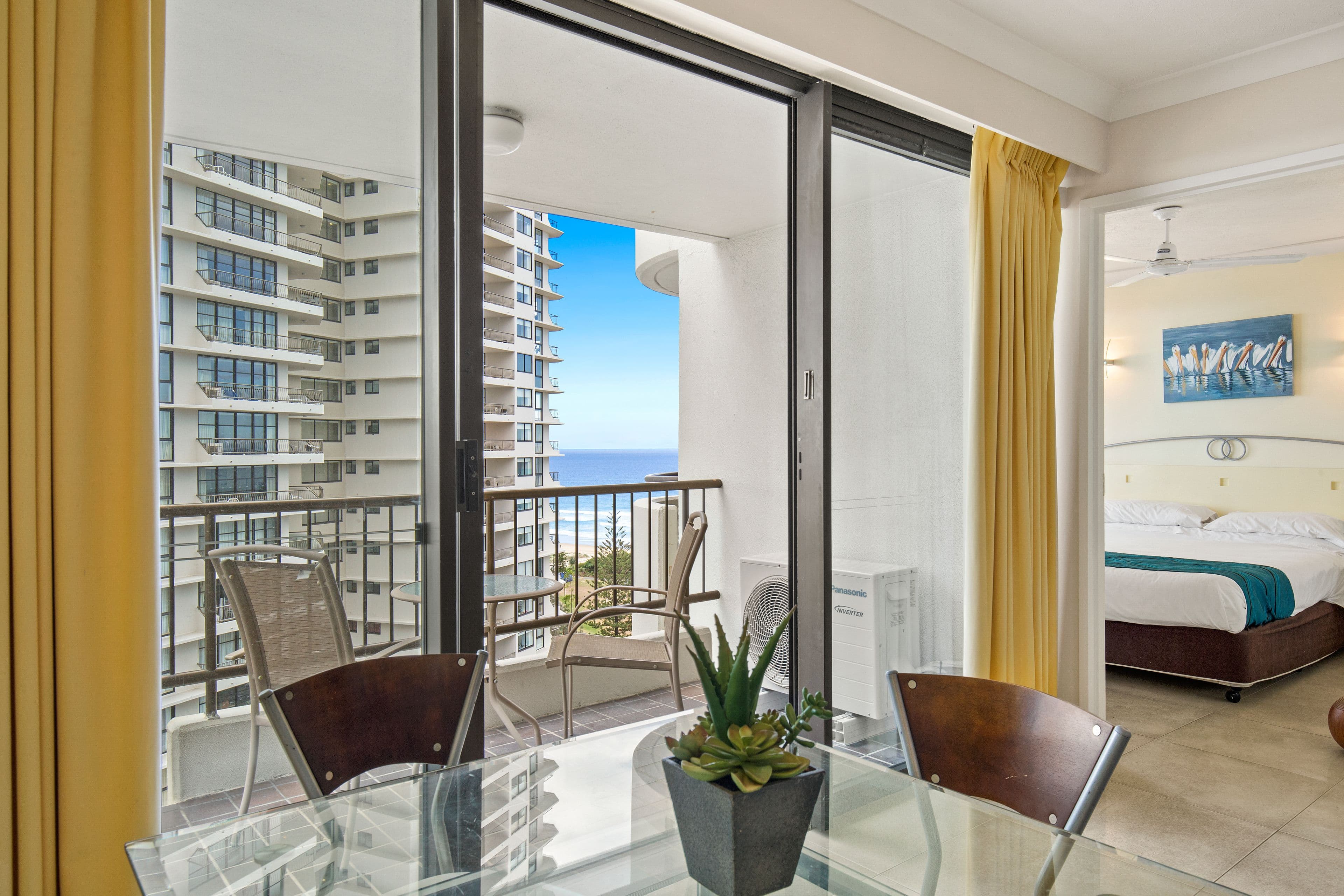 8 Albert Avenue, Broadbeach QLD 4218, Broadbeach - Thumbnail 4
