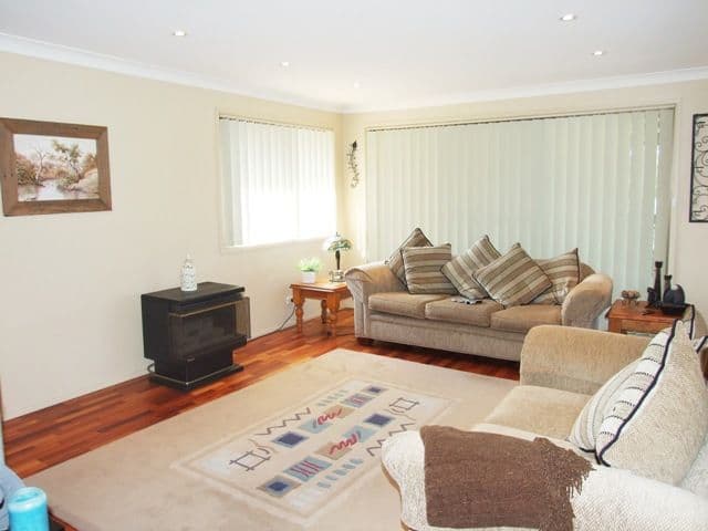 24 Torquay Drive, LAKE TABOURIE NSW 2539, Lake Tabourie - Thumbnail 5
