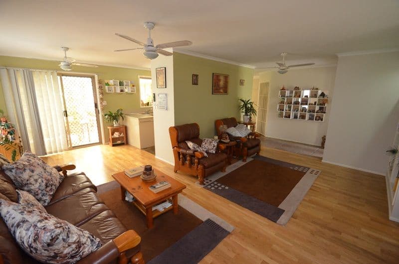 4 Eric Sykes Close, PARKWOOD QLD 4214, Parkwood - Thumbnail 3