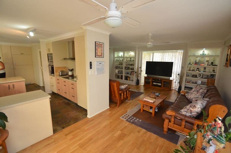 4 Eric Sykes Close, PARKWOOD QLD 4214, Parkwood - Thumbnail 4