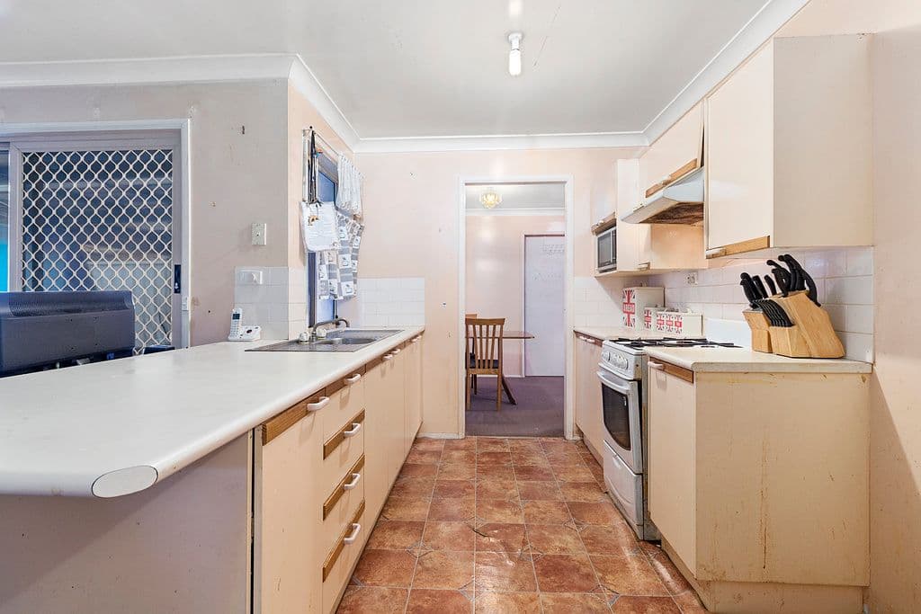 16 Sanderling Street, Hinchinbrook - Thumbnail 5