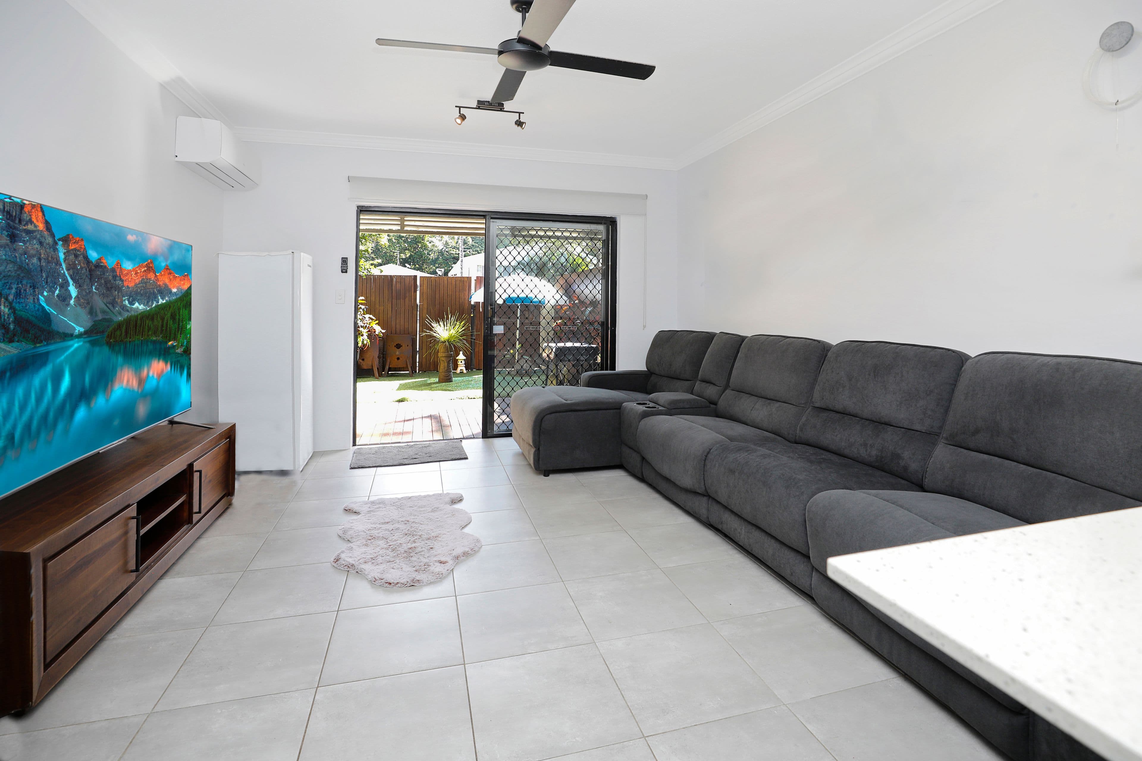 548 Varley Street, Yorkeys Knob QLD 4878, Yorkeys Knob - Thumbnail 2