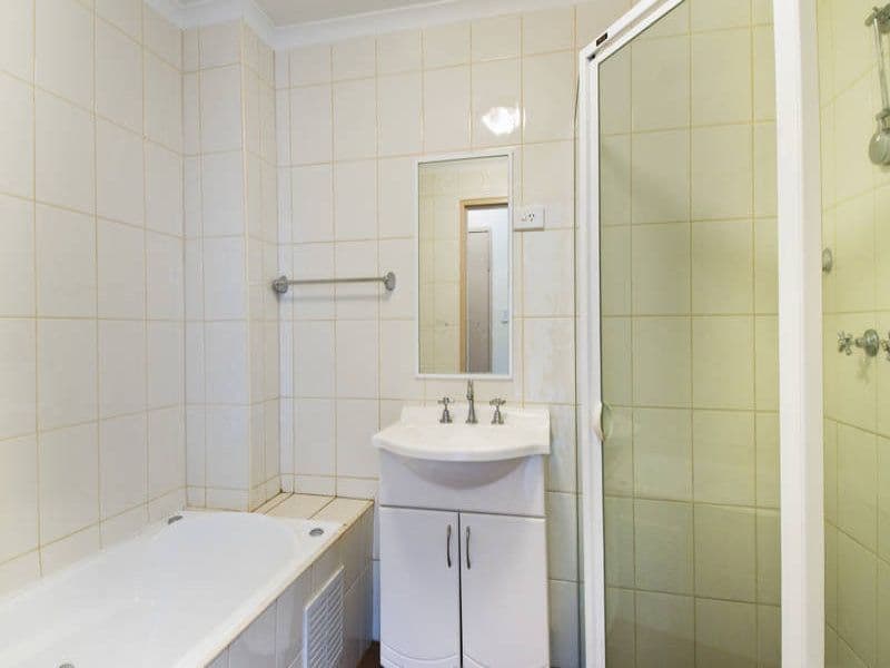 9 Eastbourne Road, HOMEBUSH WEST NSW 2140, Homebush West - Thumbnail 4