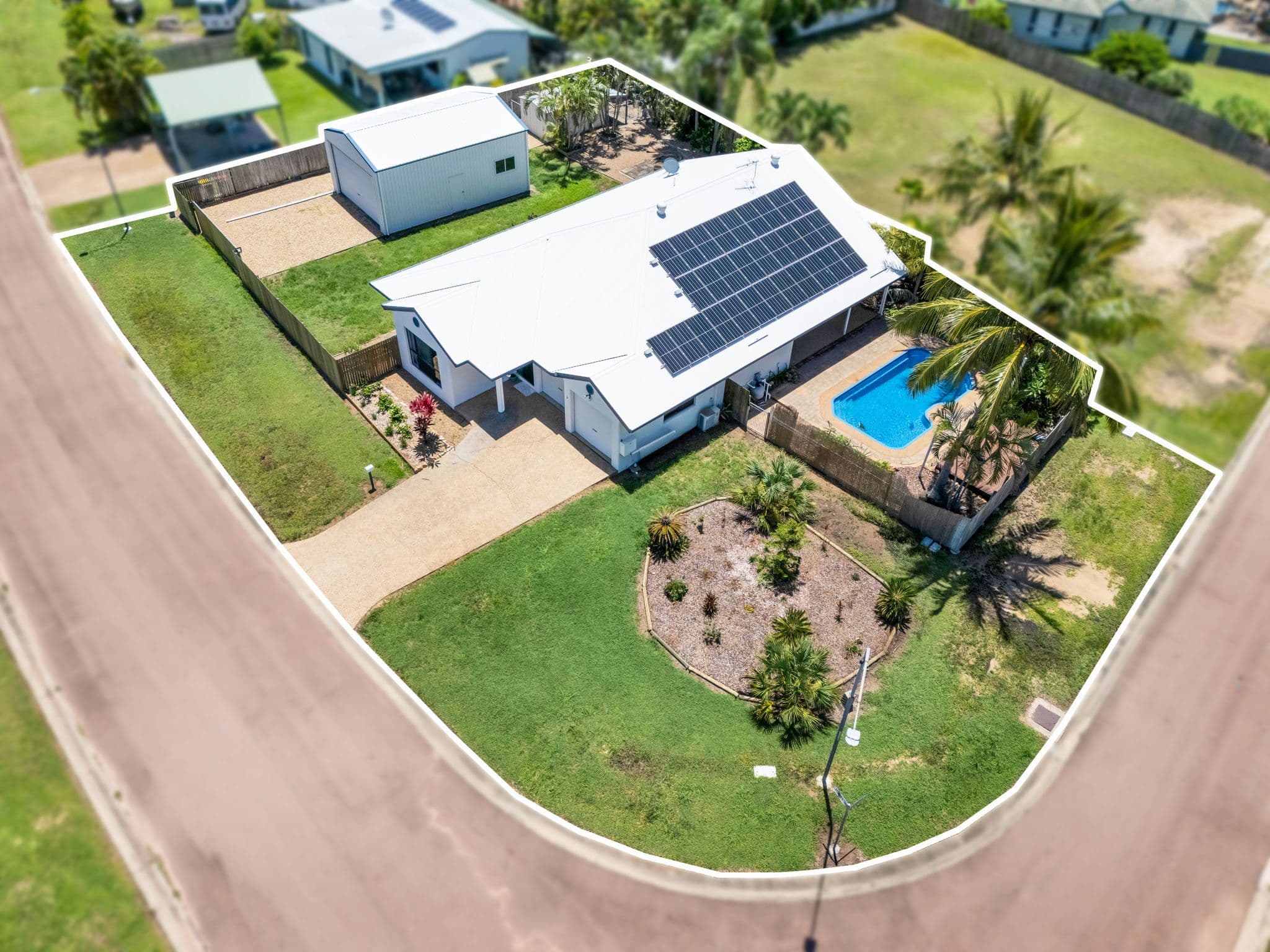 3 Lasindra Court, Bushland Beach QLD 4818, Bushland Beach - Thumbnail 2