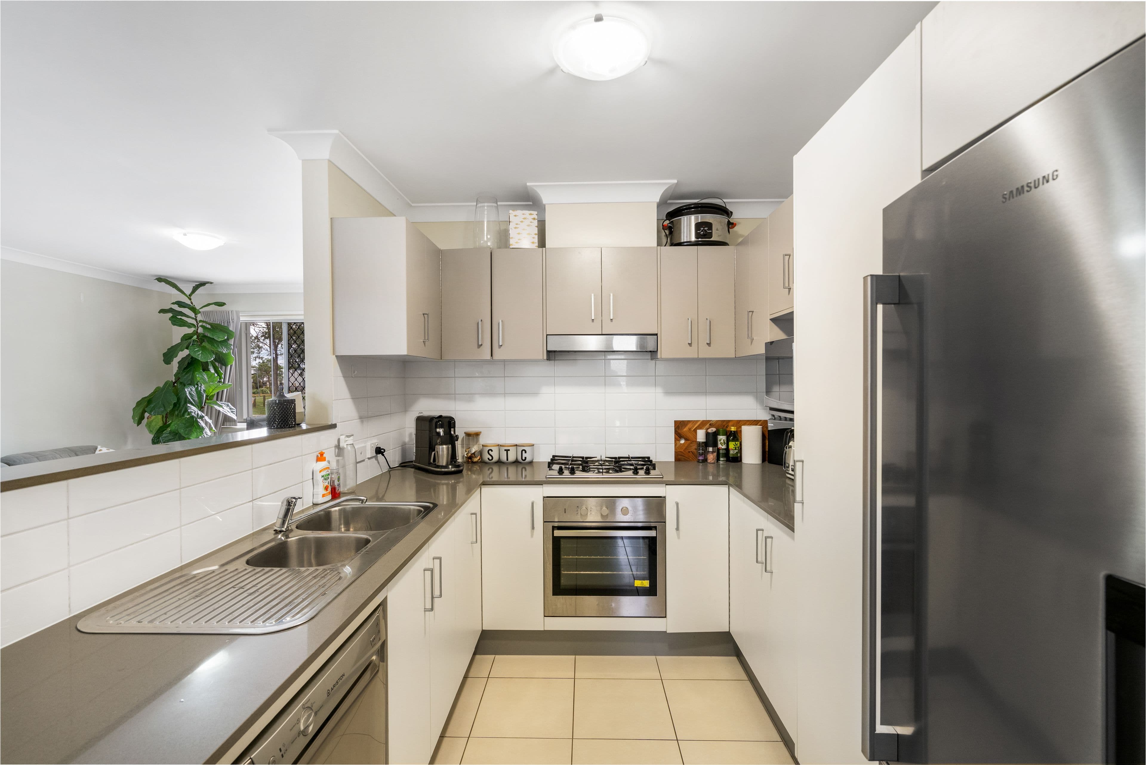 18 Carnarvon Crescent, Fitzgibbon QLD 4018, Fitzgibbon - Thumbnail 3
